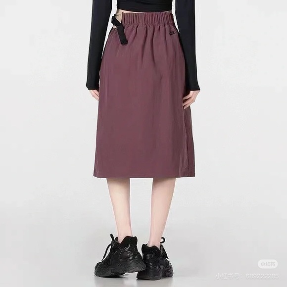 Nike tech pack skirt - Picture 2 of 5